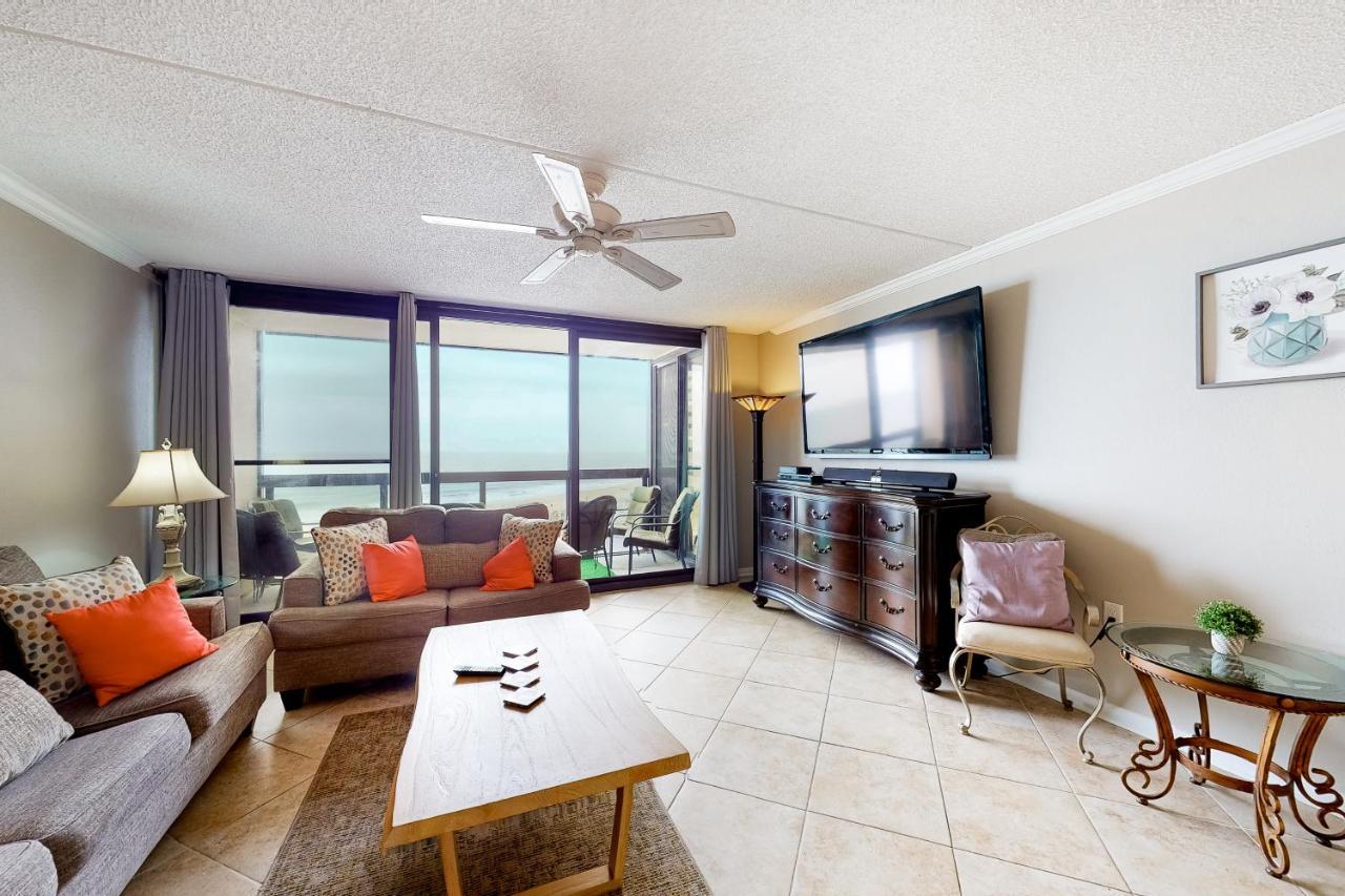 Golden Sands 618 Aparthotel *