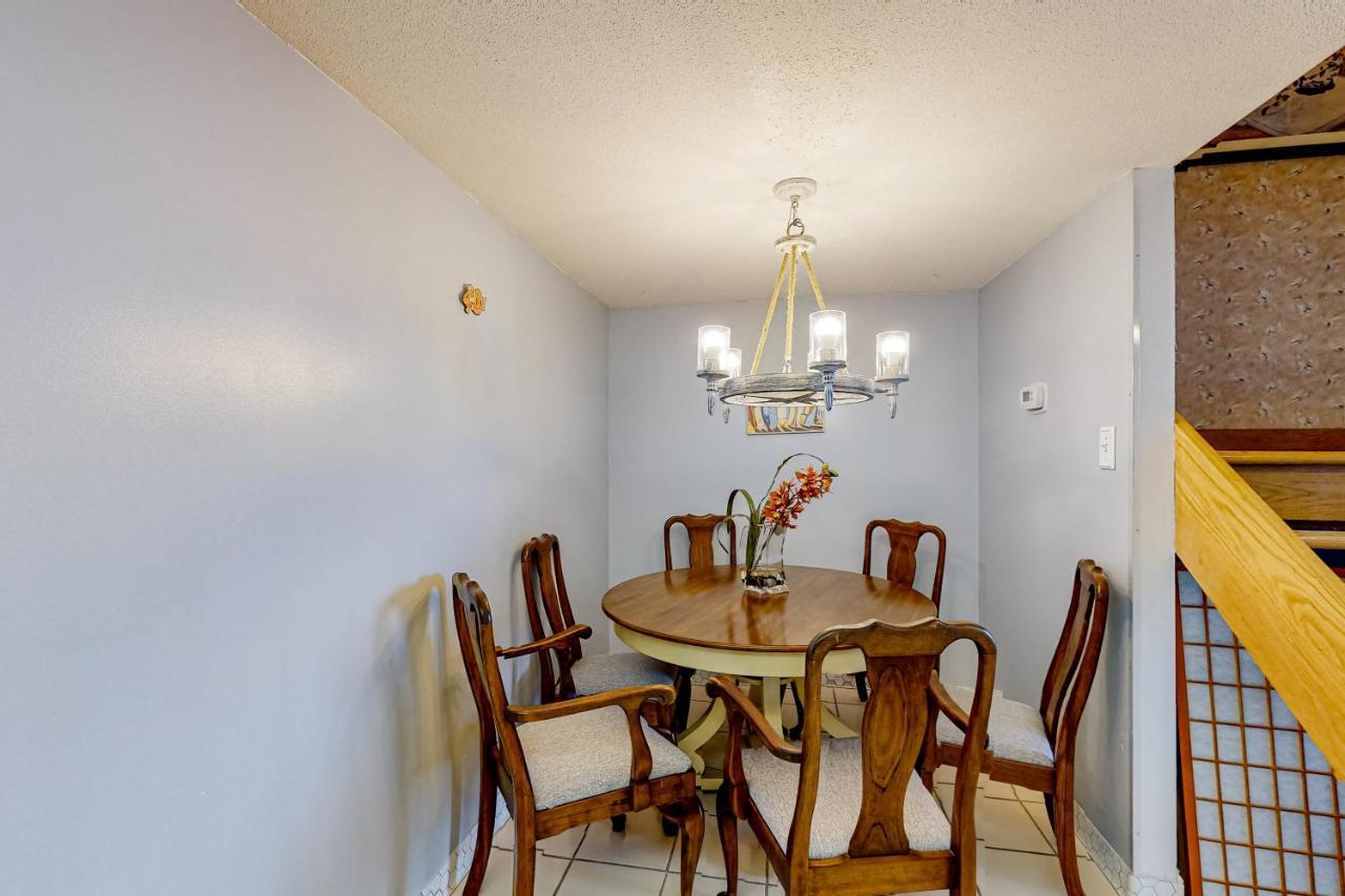 Century I 1912 Apartment *