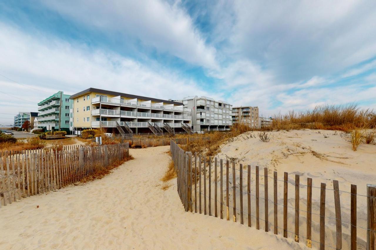 Even Keel 304 Apartment *