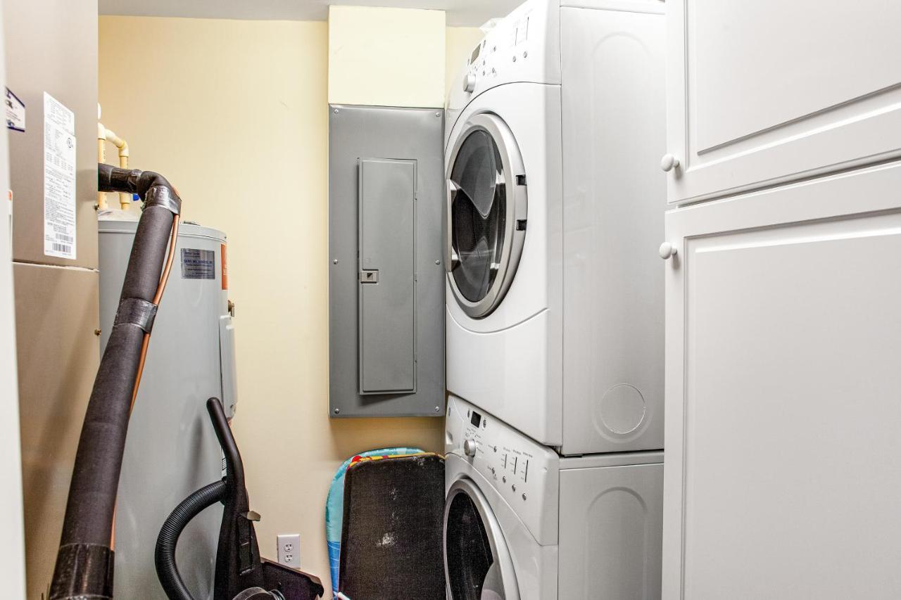 Apartment Belmont Towers 608