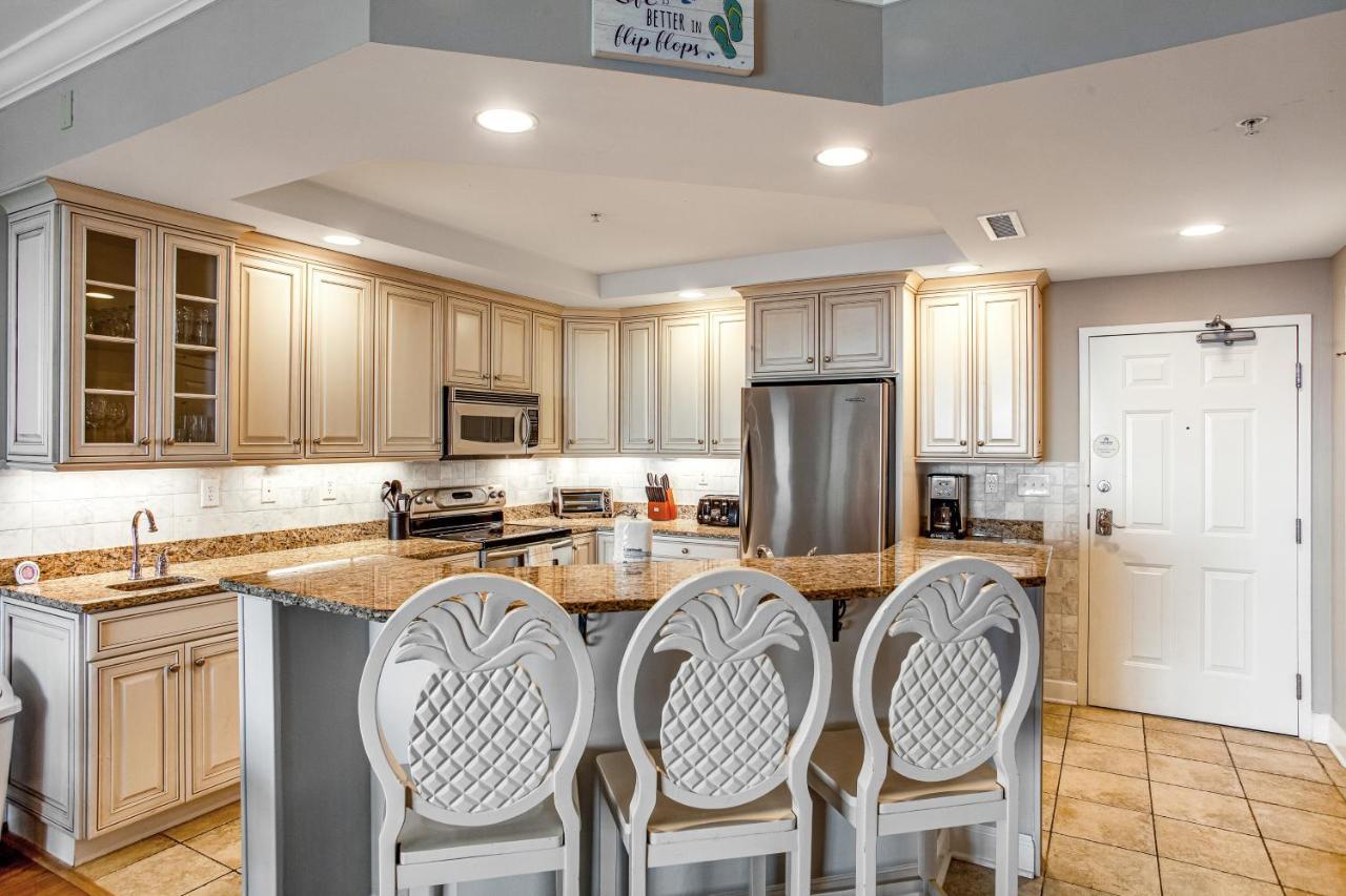 Belmont Towers 608 Apartment *