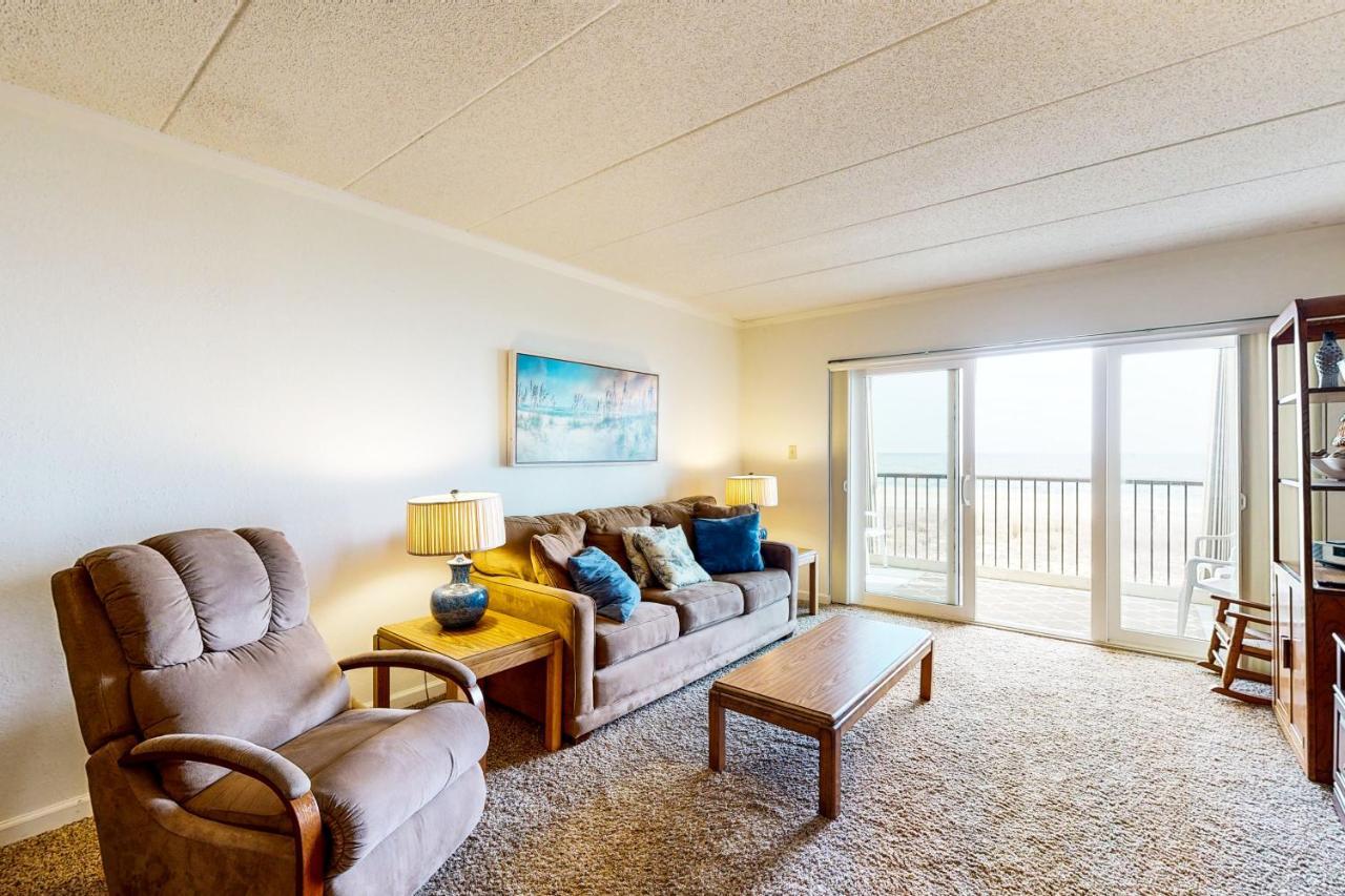 Sandpiper Dunes 204 *