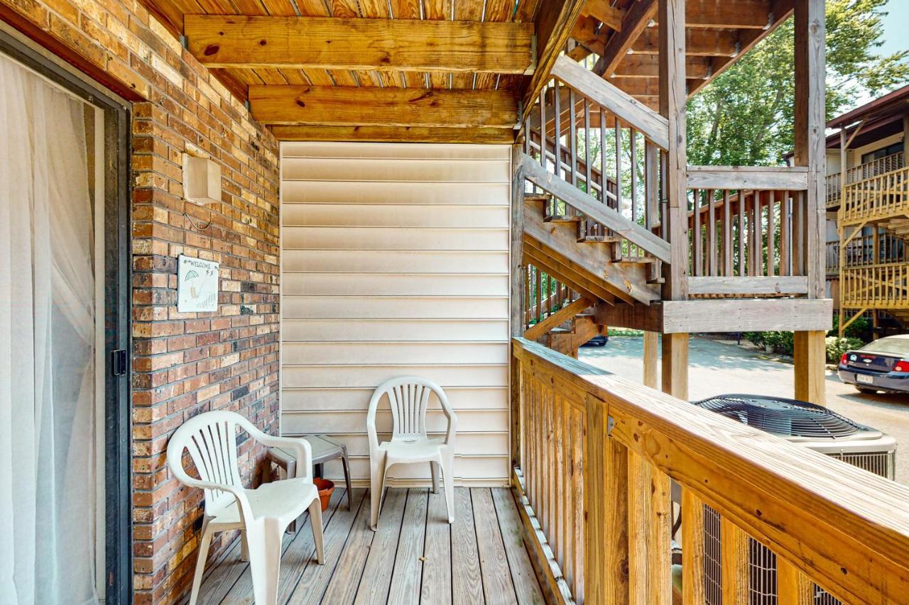 Apartment Sandalwoods 101a