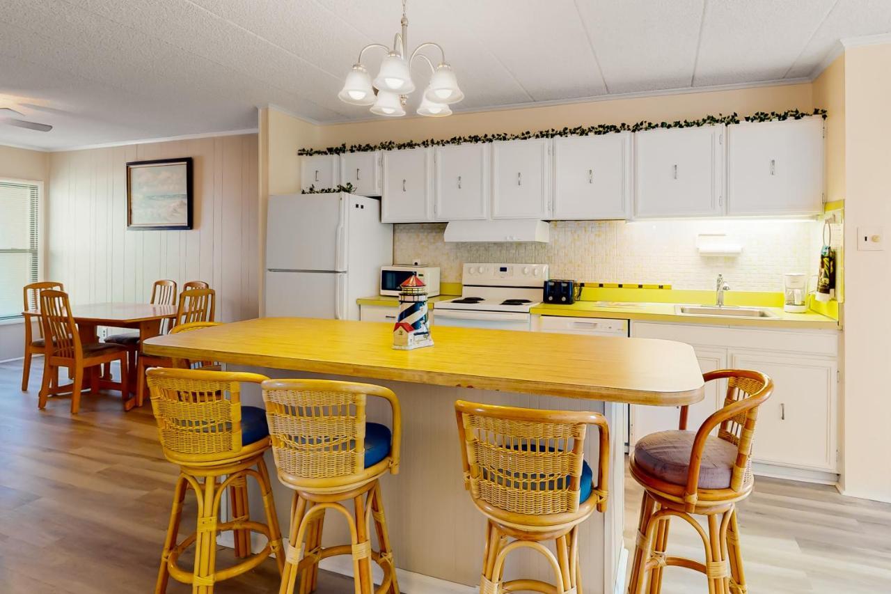 Sea Terrace 803 Apartment *