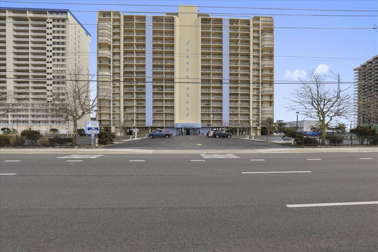 Fountainhead Towers 1506 Apartment *