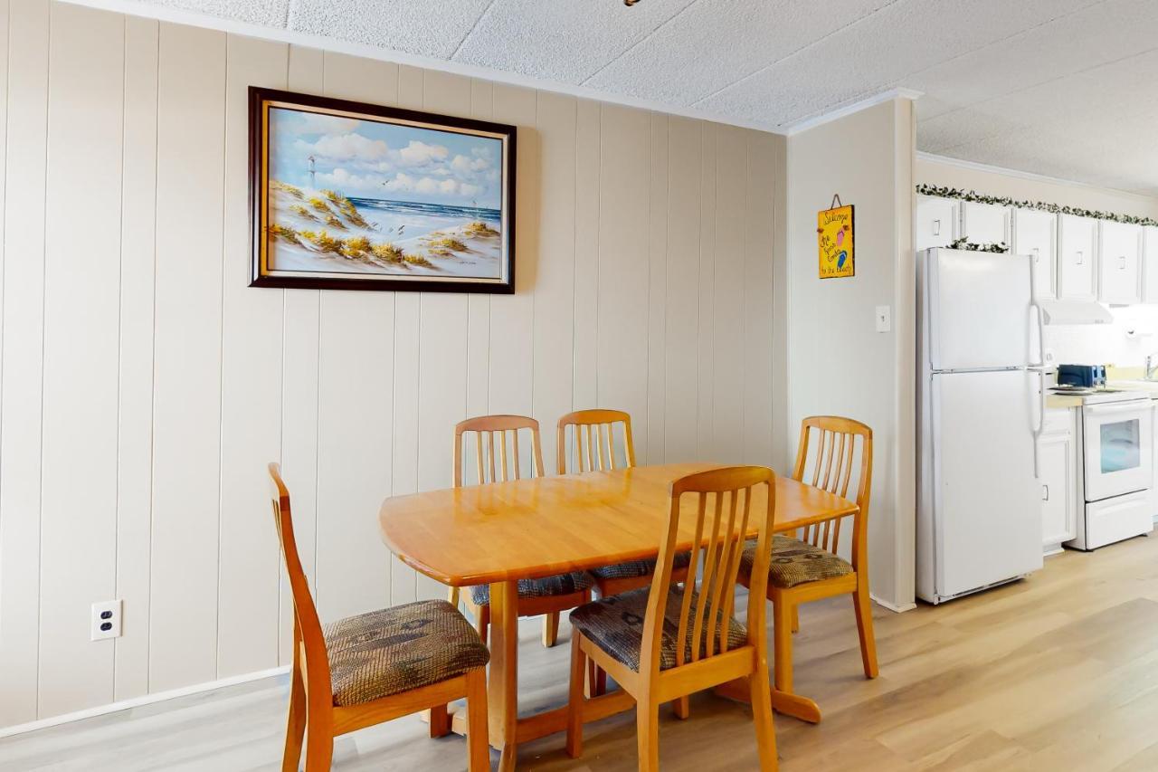 Sea Terrace 803 *