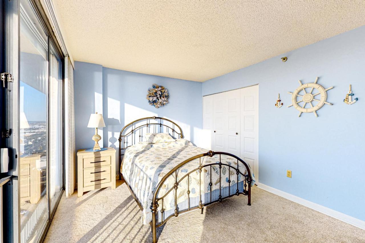 Century I 2203 Apartment *