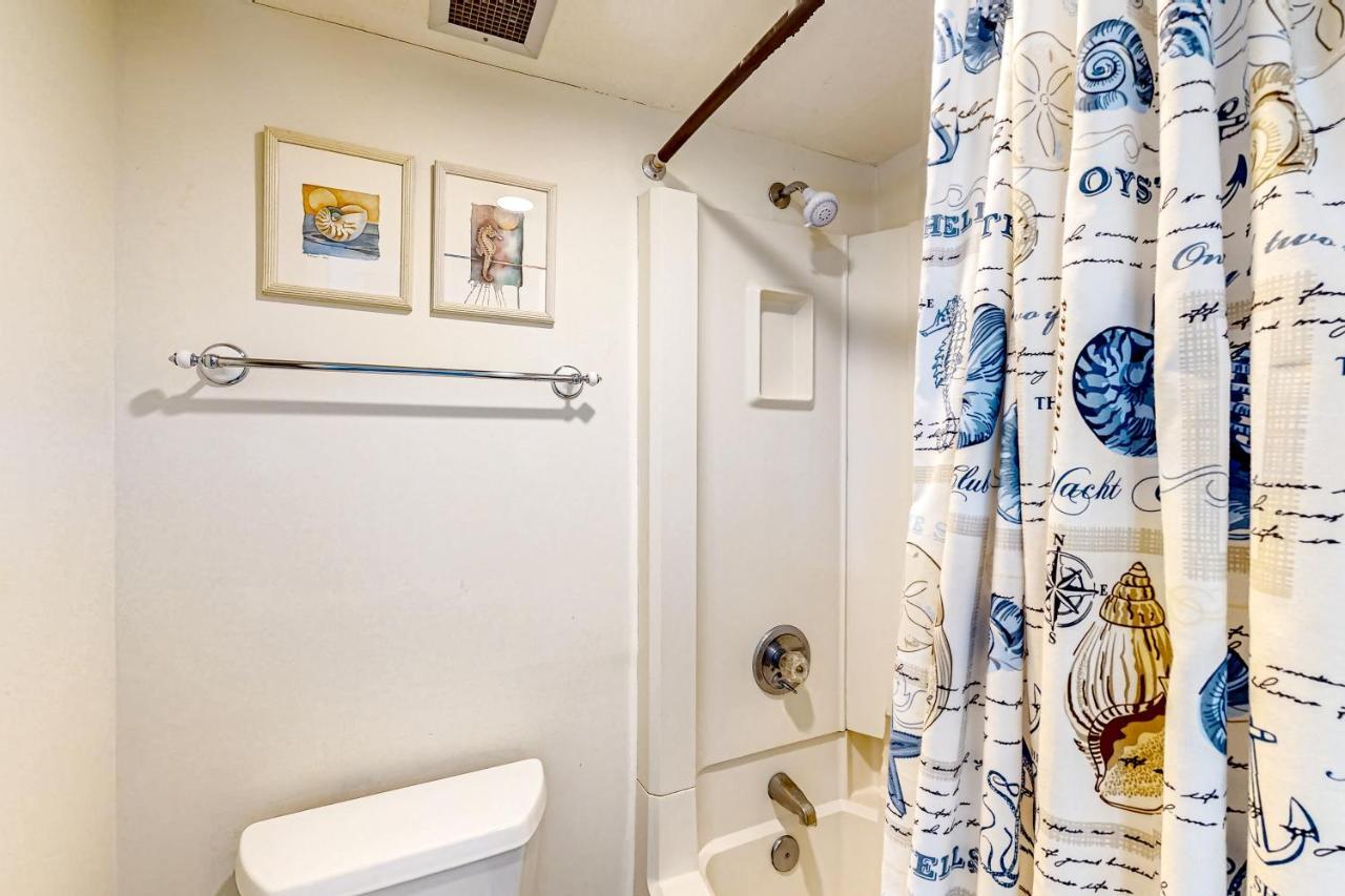 Apartment Century I 2203