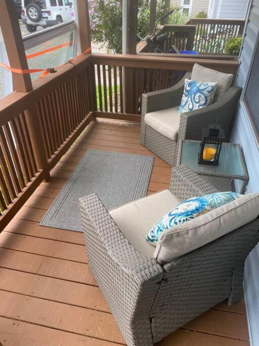 Paradise On The Water.walk To The Beach. 2bd1.5bth