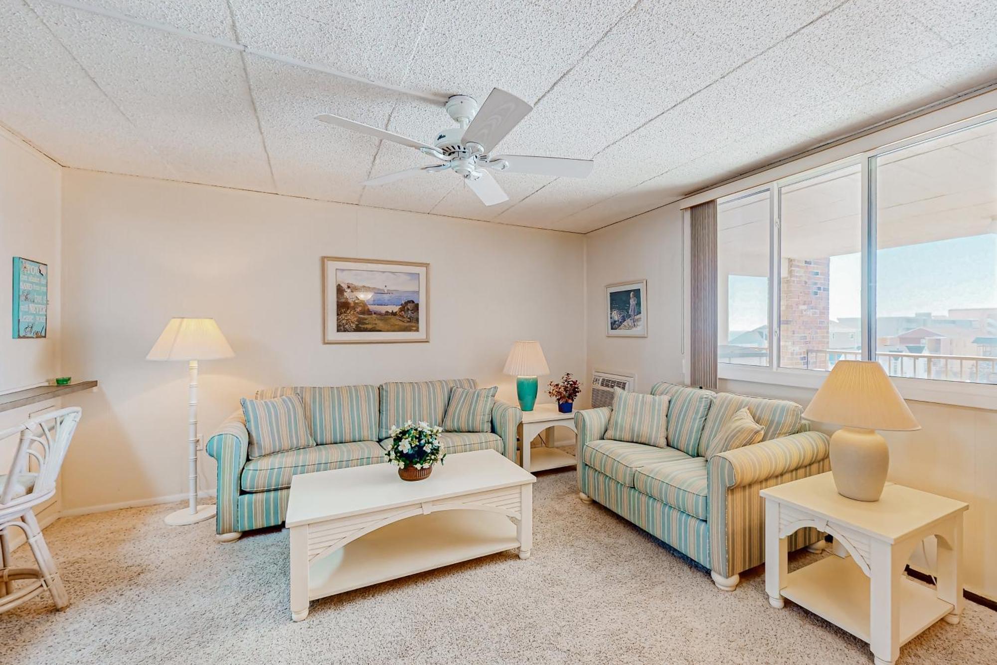 Colonial Unit #502 Apartment