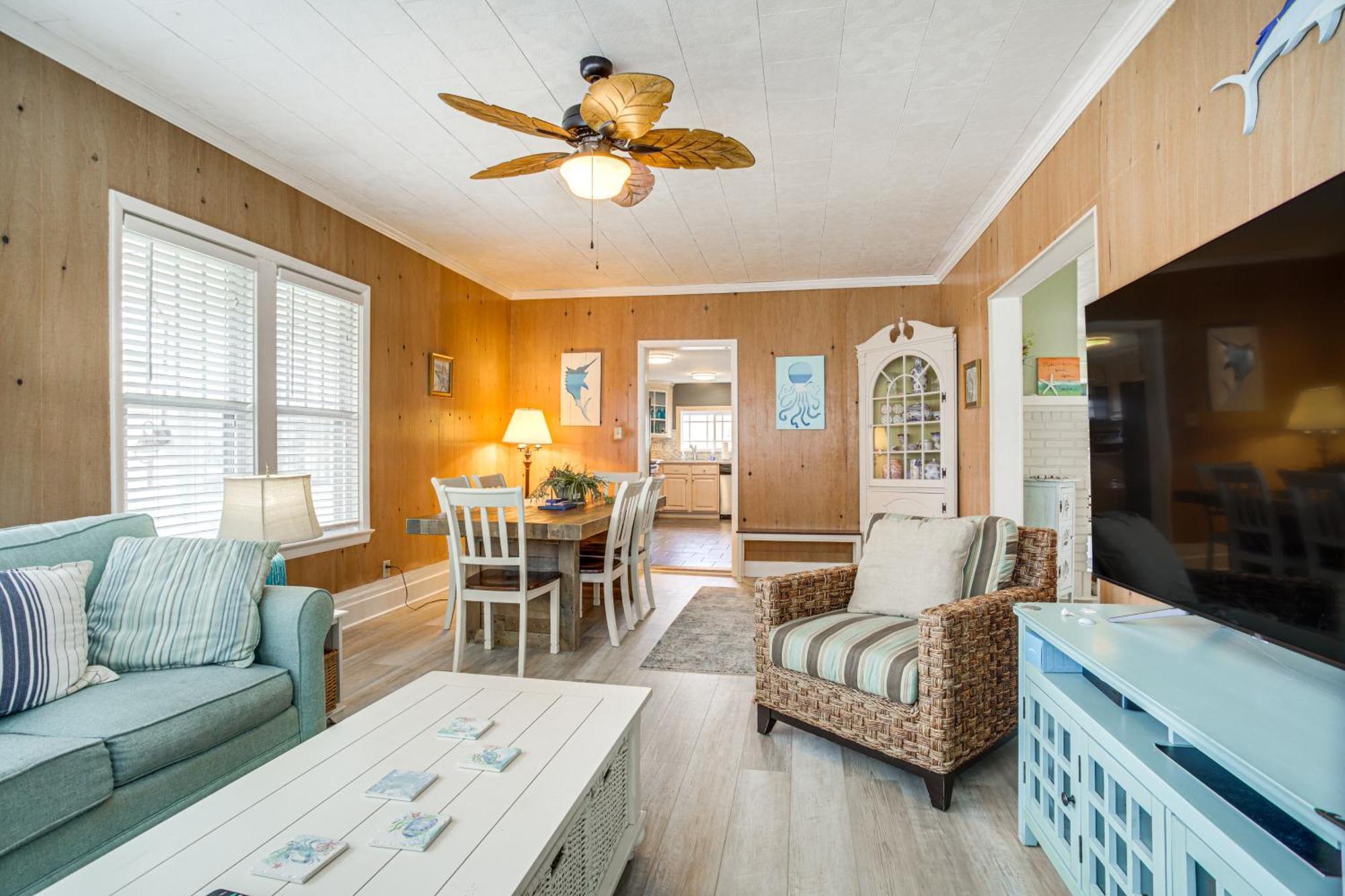 Ocean Escape With Cozy Porch Walk To Boardwalk Holiday home