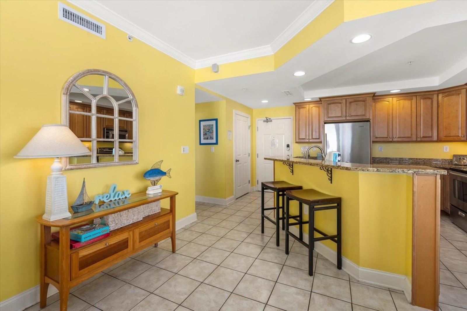 Apartment 3 Bedroom Belmont Towers On Boardwalk: Ocean & Bay Views Ocean City