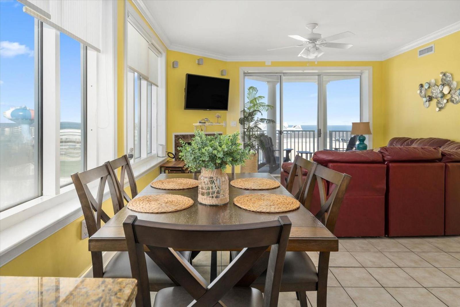 3 Bedroom Belmont Towers On Boardwalk: Ocean & Bay Views Apartment