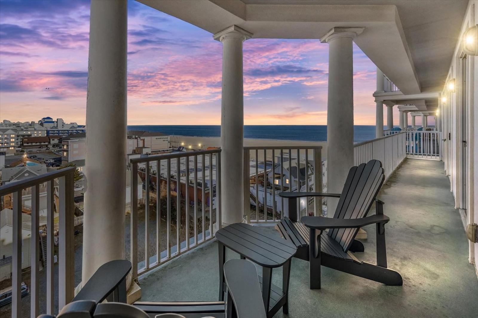 Apartment 3 Bedroom Belmont Towers On Boardwalk: Ocean & Bay Views
