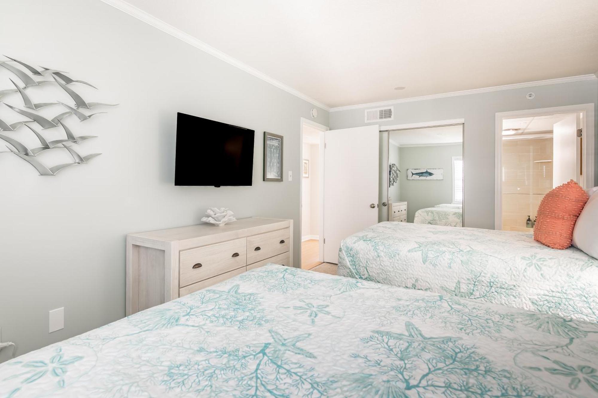 Ocean Retreat With Linens Included *