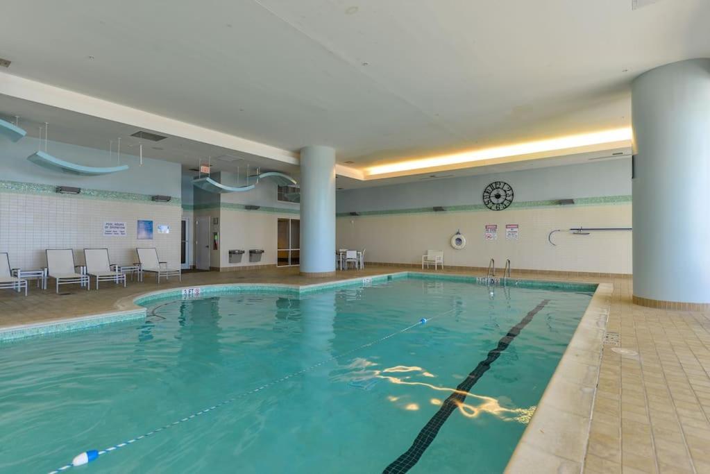 Apartment Gateway Grand - Huge With Outdoor Veranda And Pools