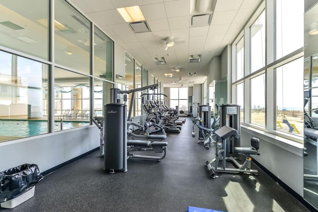Gateway Grand - Huge With Outdoor Veranda And Pools