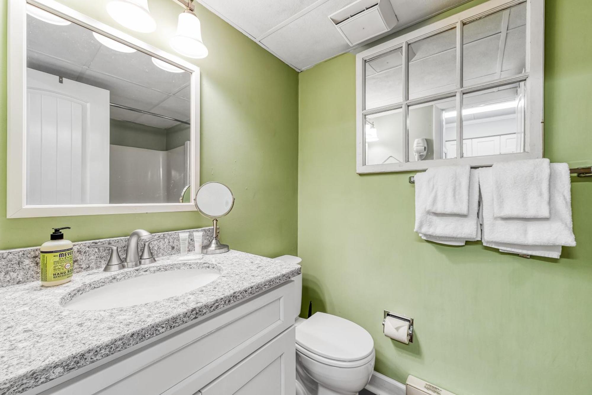 West Winds 506 Apartment