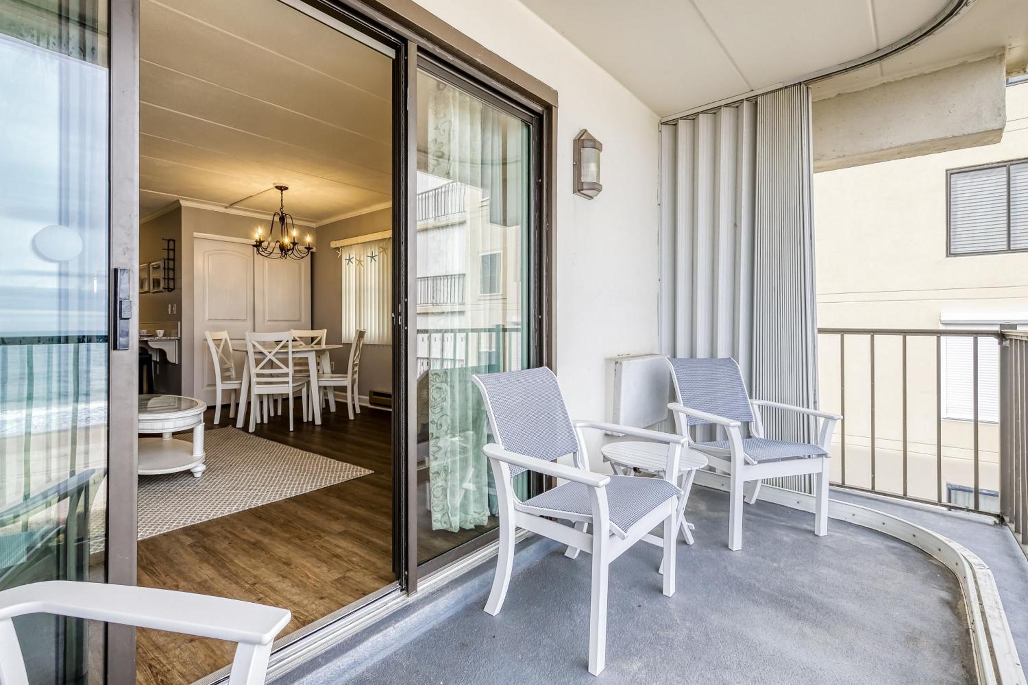 West Winds 506 Apartment *