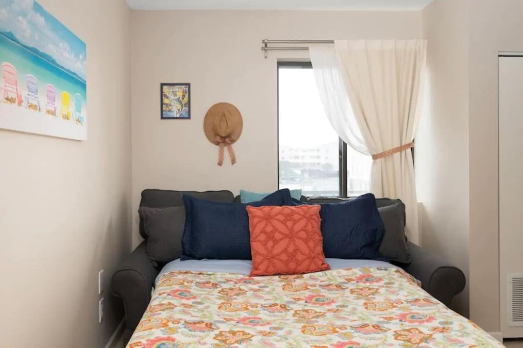 Canal Views And Walking Distance To Ocean And Park Ocean City