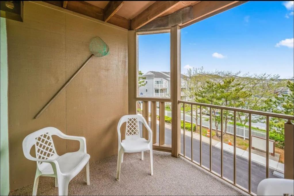 Canal Views And Walking Distance To Ocean And Park Holiday home *