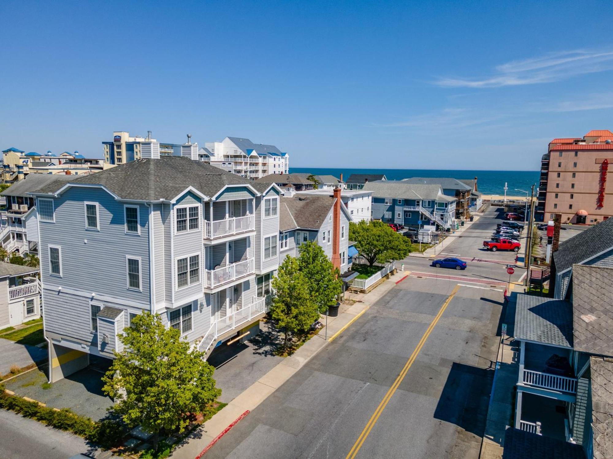 Townhouse 10a *