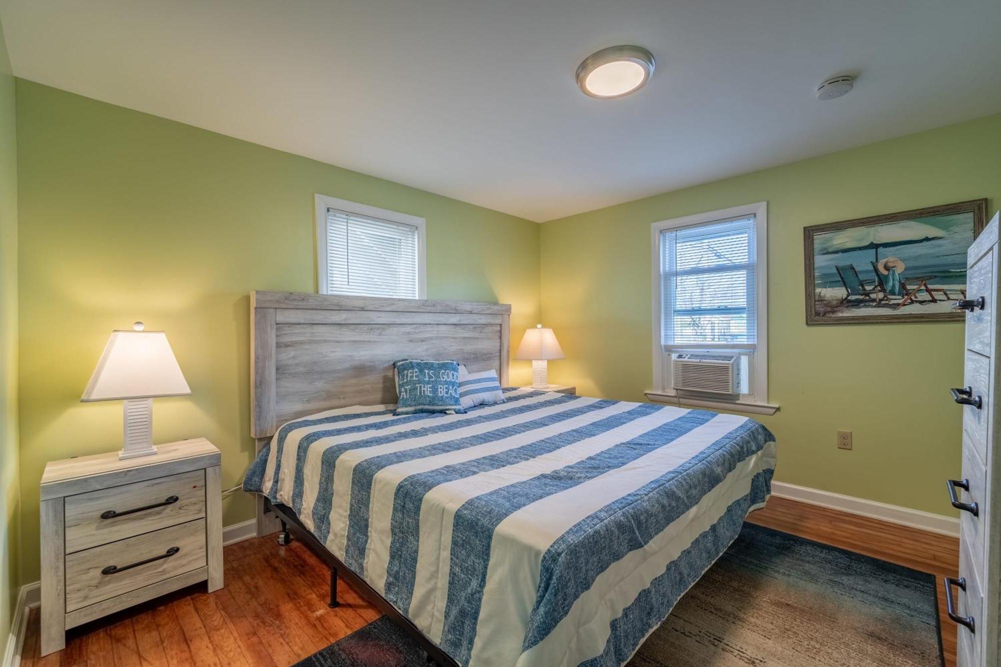 208 5 Yellow 1st Unit Apartment *