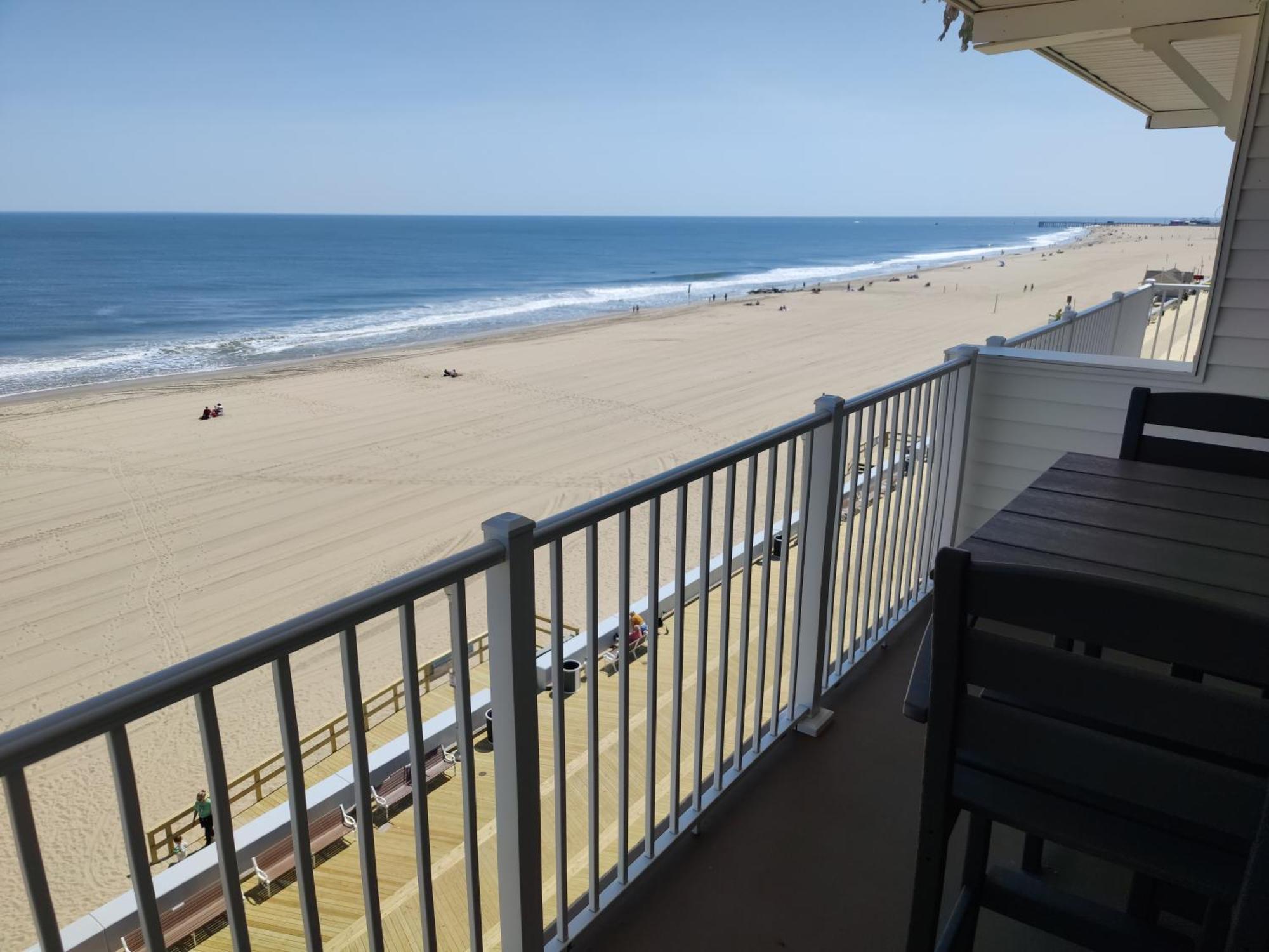 Monte Carlo Boardwalk / Oceanfront Ocean Ocean City