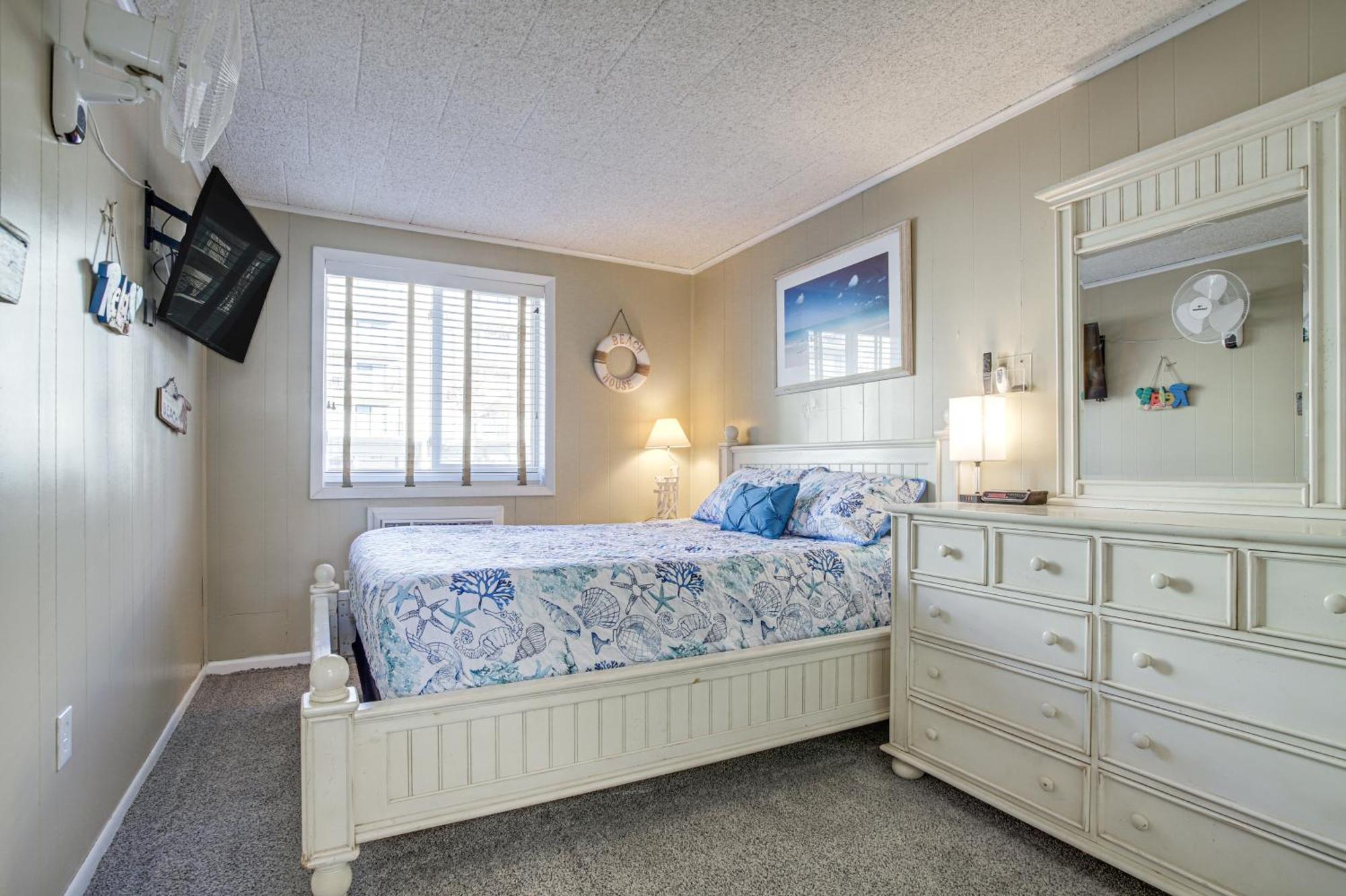 Cozy Ocean Steps To Maryland Beach! Apartment Ocean City