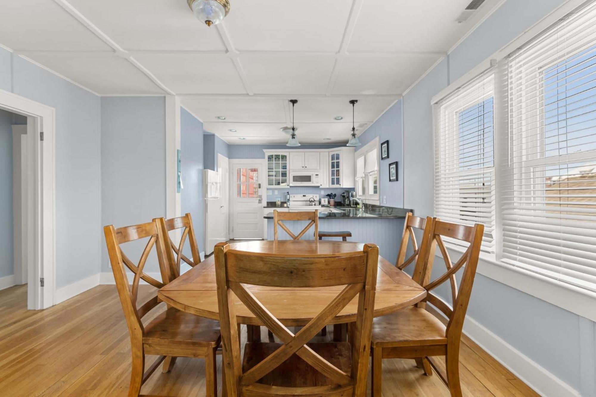 Ocean View Dollar 3 Apartment