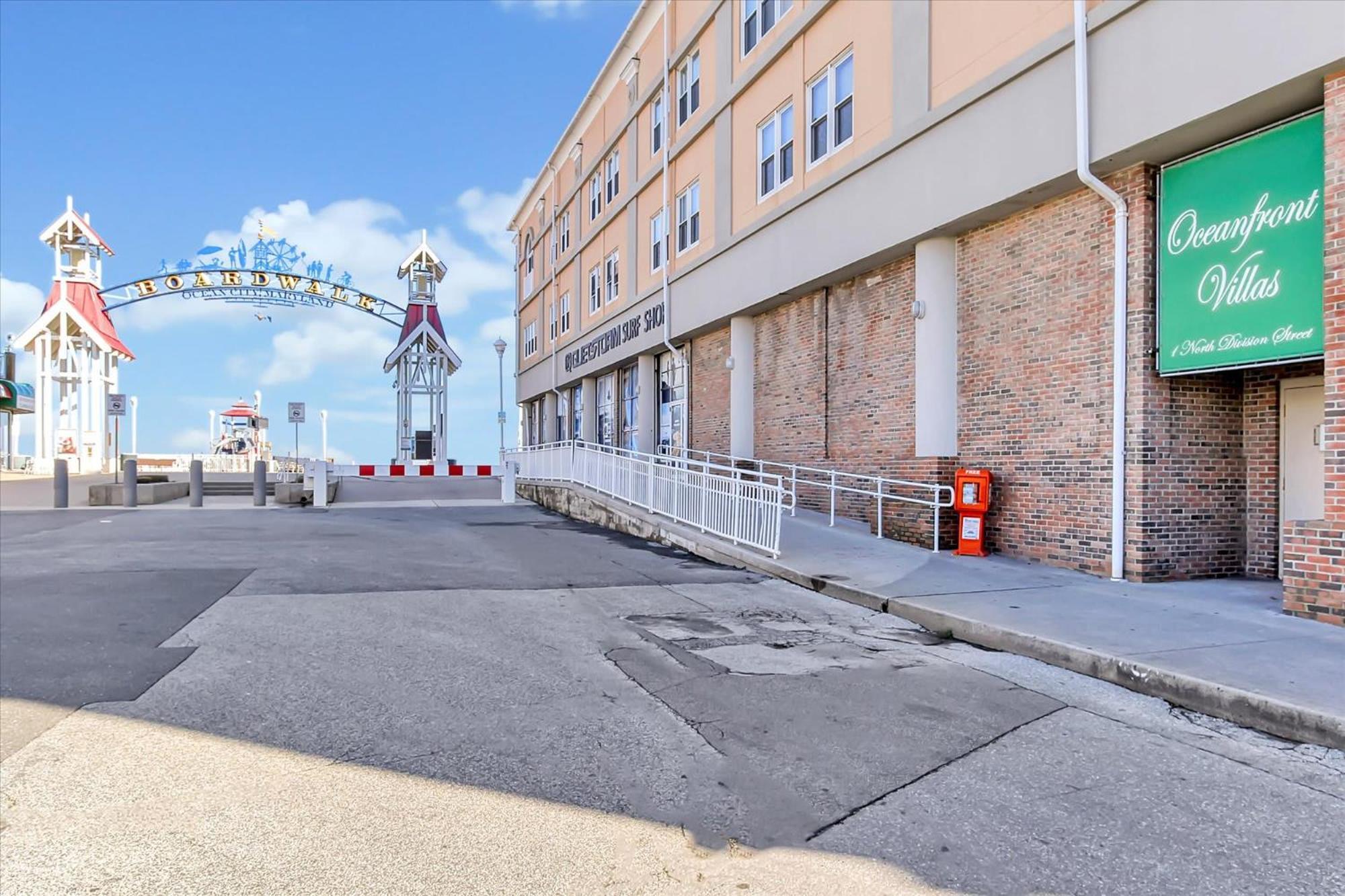 Apartment Oceanfront 4 *