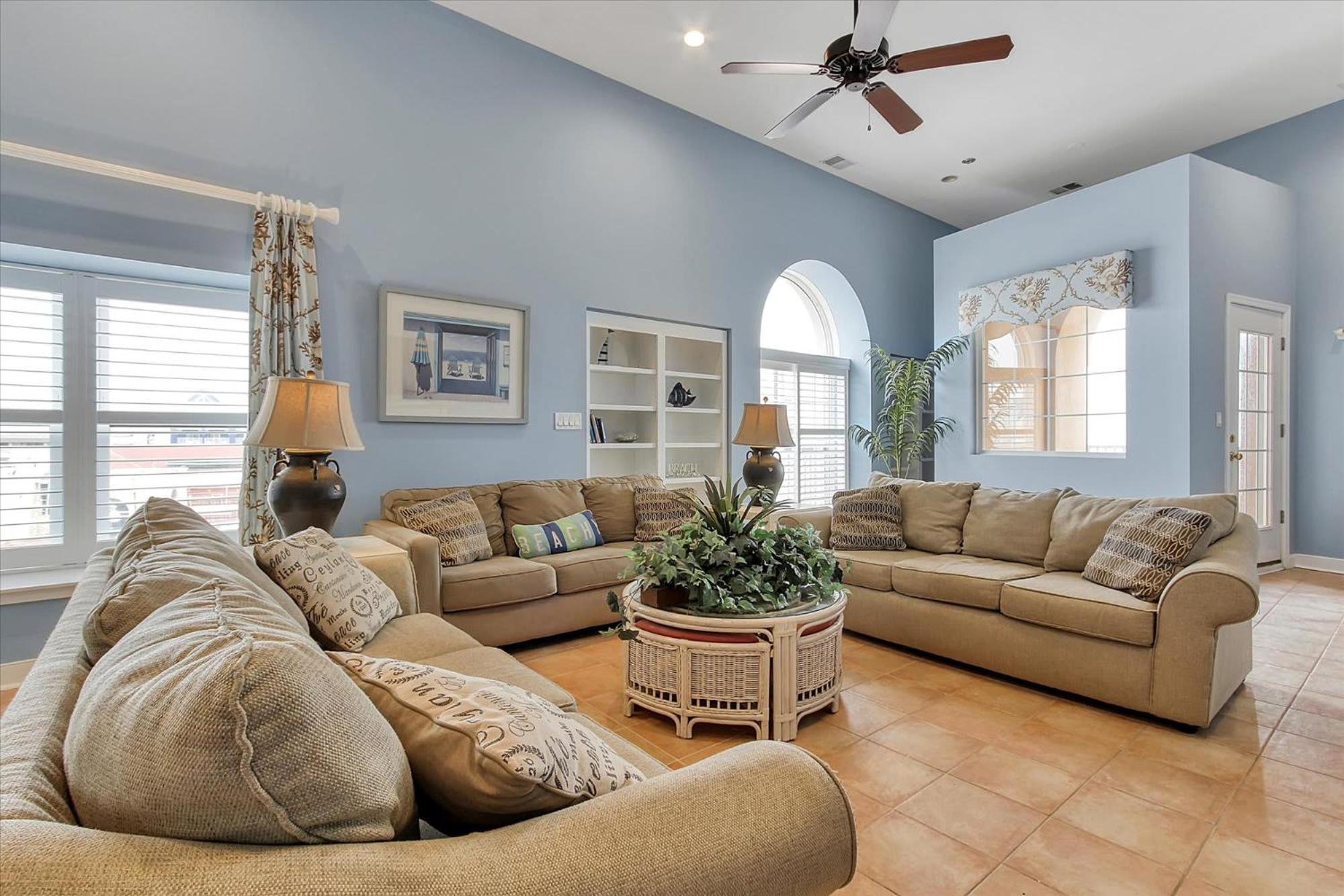 Oceanfront 2 *