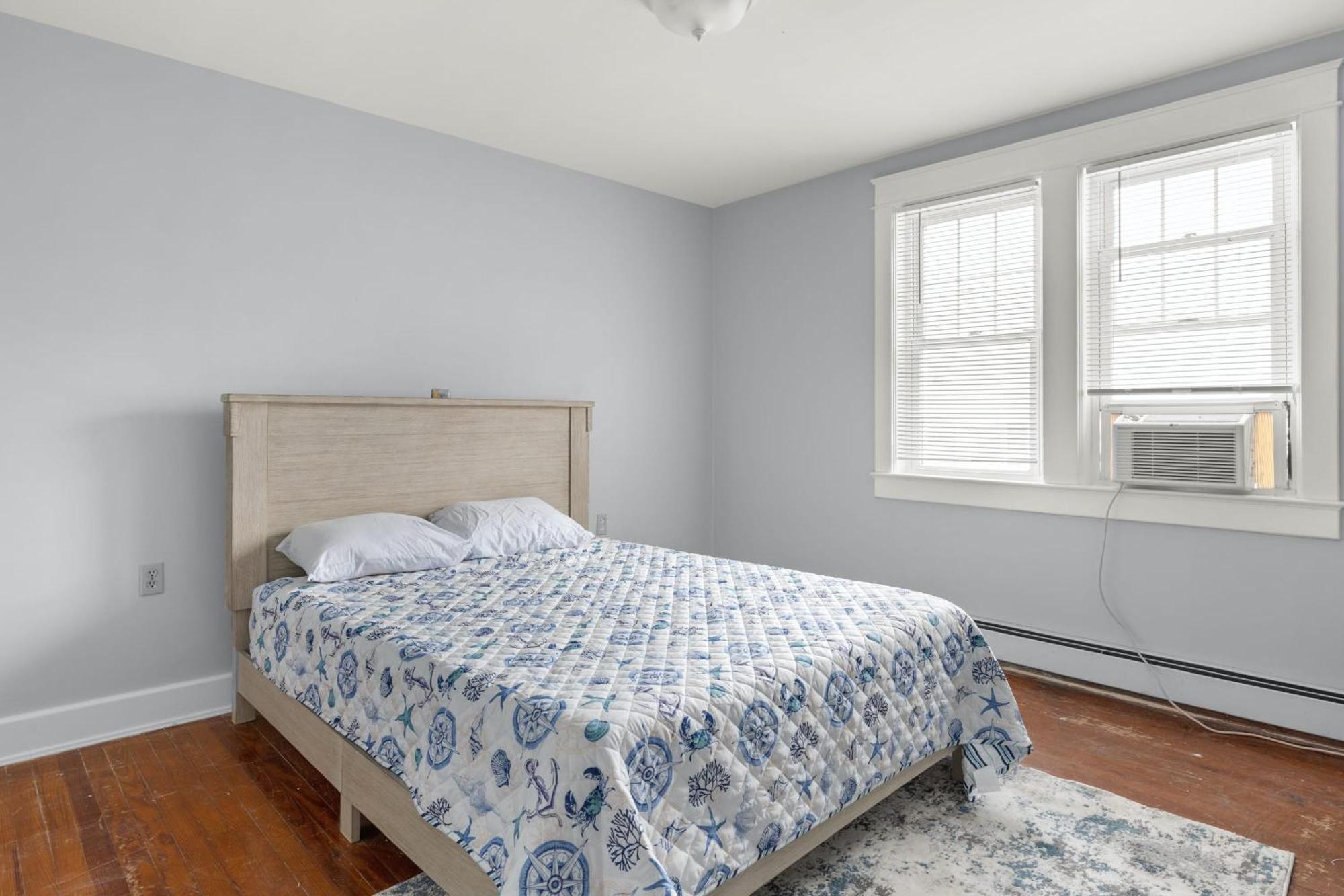 6 10th Oceanview Apartment *