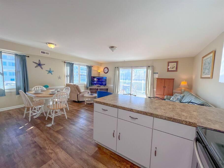 Ocean Views And Just Steps To The Beach! * Ocean City