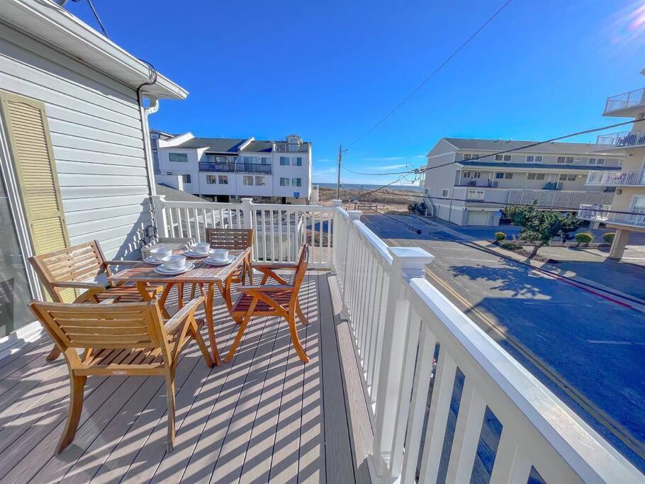 Ocean Views And Just Steps To The Beach! Holiday home Ocean City