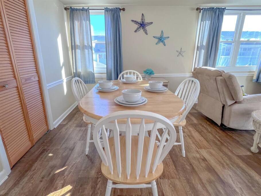 Ocean Views And Just Steps To The Beach! Holiday home Ocean City