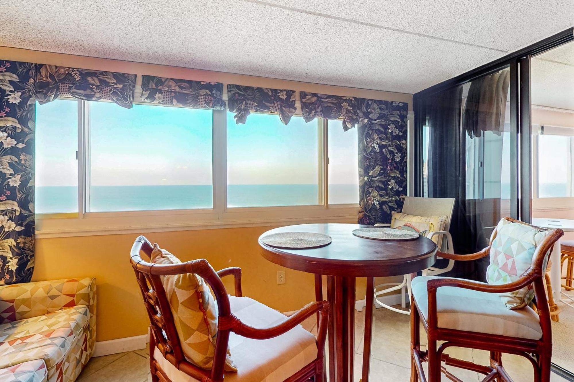 Atlantis 1509 Apartment