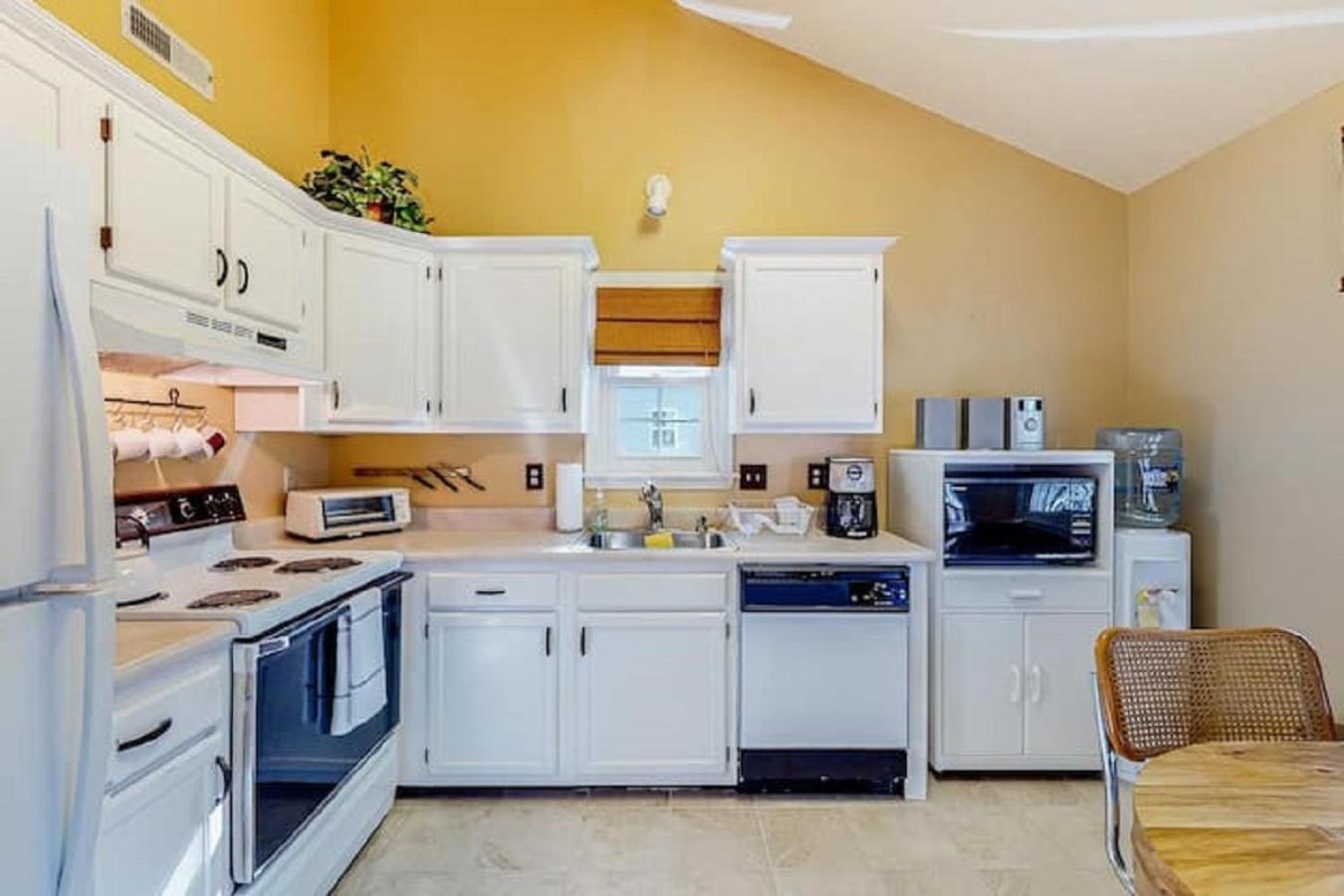 Apartment Ocean Townhome By Bayside