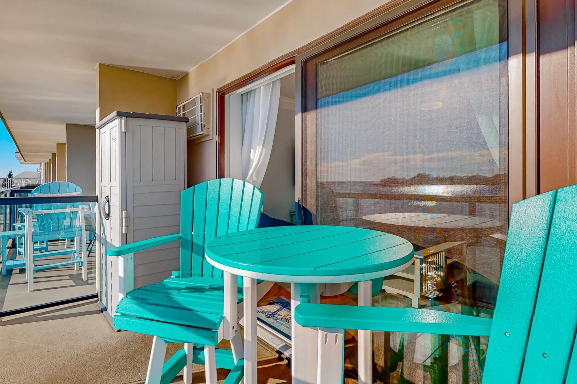 Apartment Harbor Sails 20301