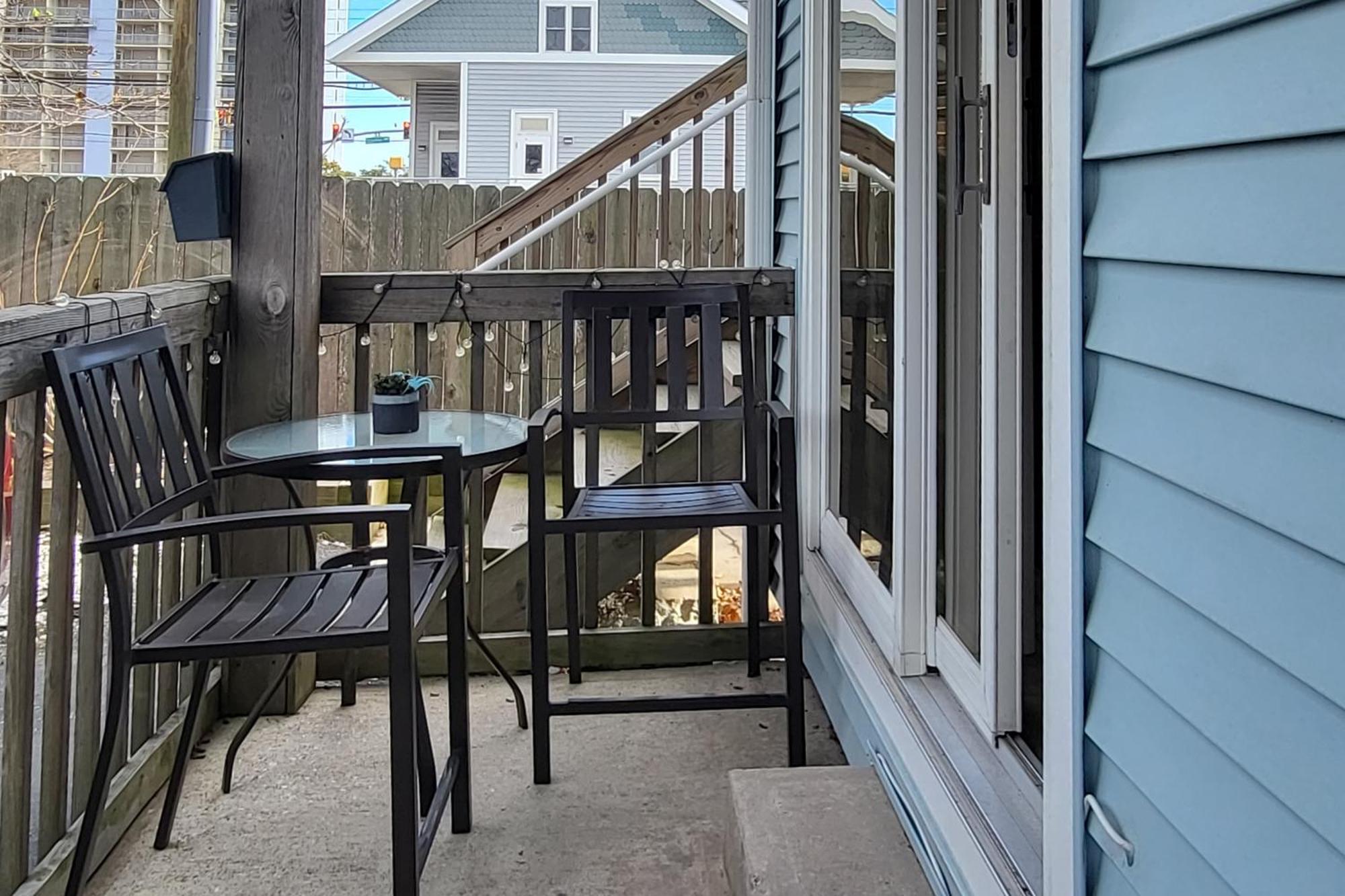 Balmoral Cove - Unit A Apartment