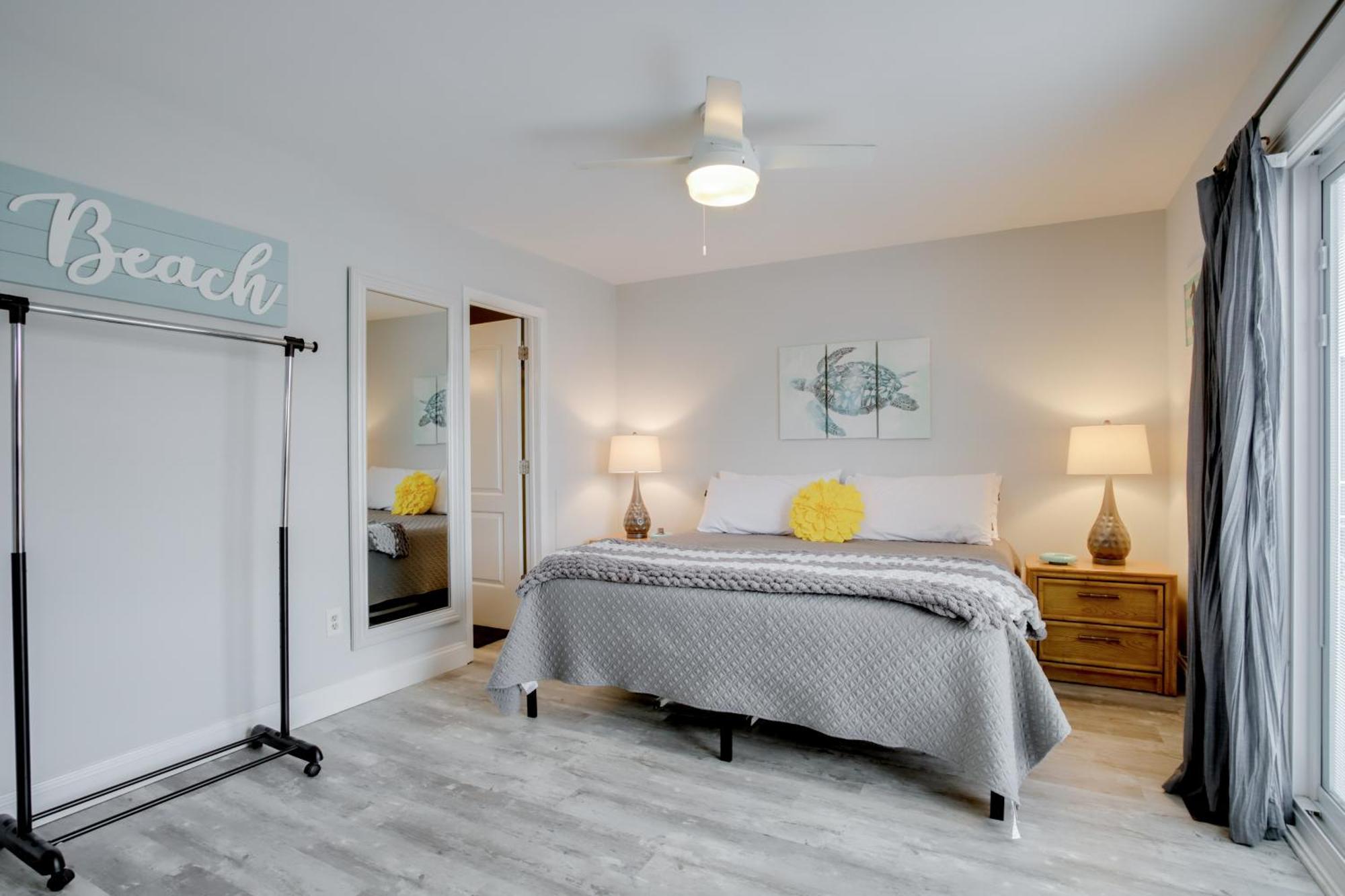 Remodeled Ocean Getaway With Harbor Views!
