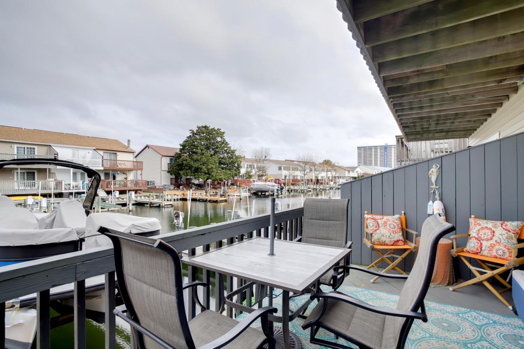 Remodeled Ocean Getaway With Harbor Views!