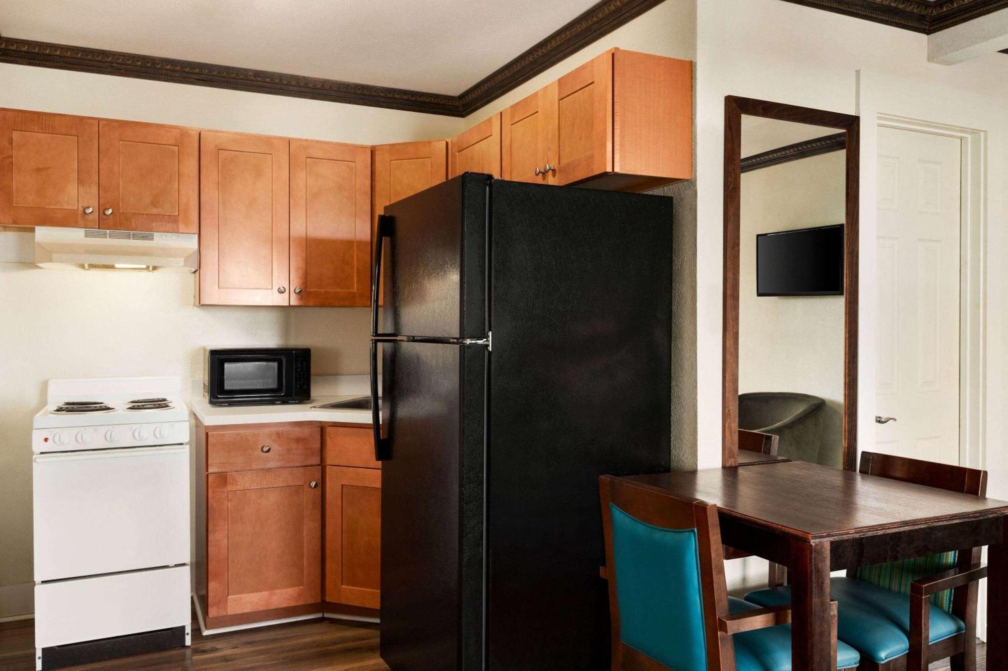 Days By Wyndham Ocean Oceanfront Ocean City