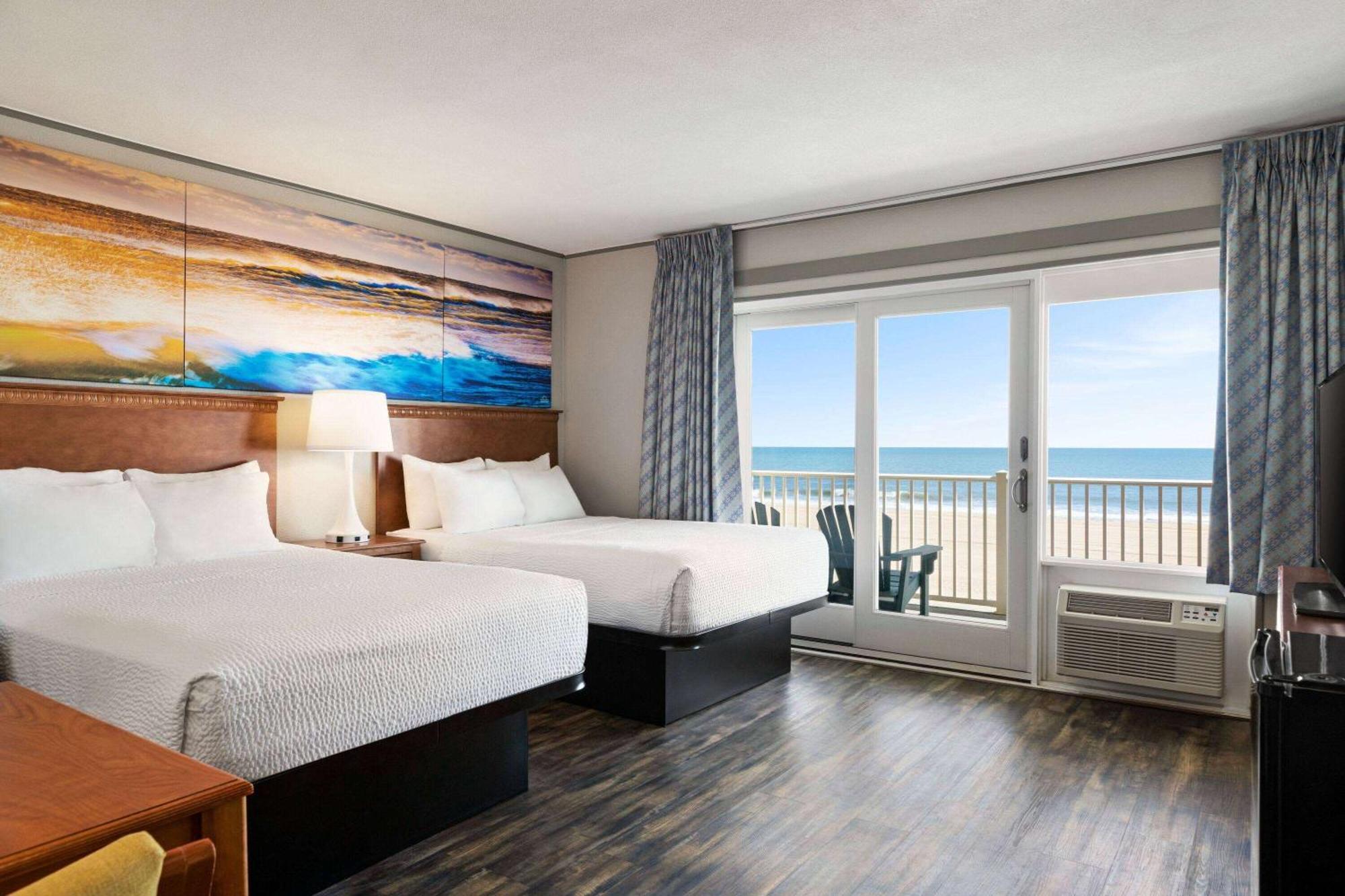 Days By Wyndham Ocean Oceanfront Hotel