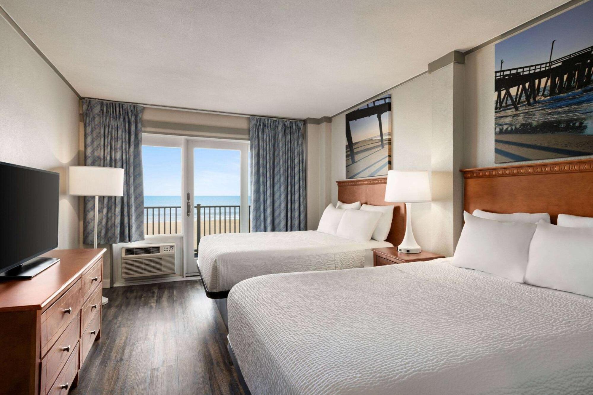 Days By Wyndham Ocean Oceanfront Hotel 3*
