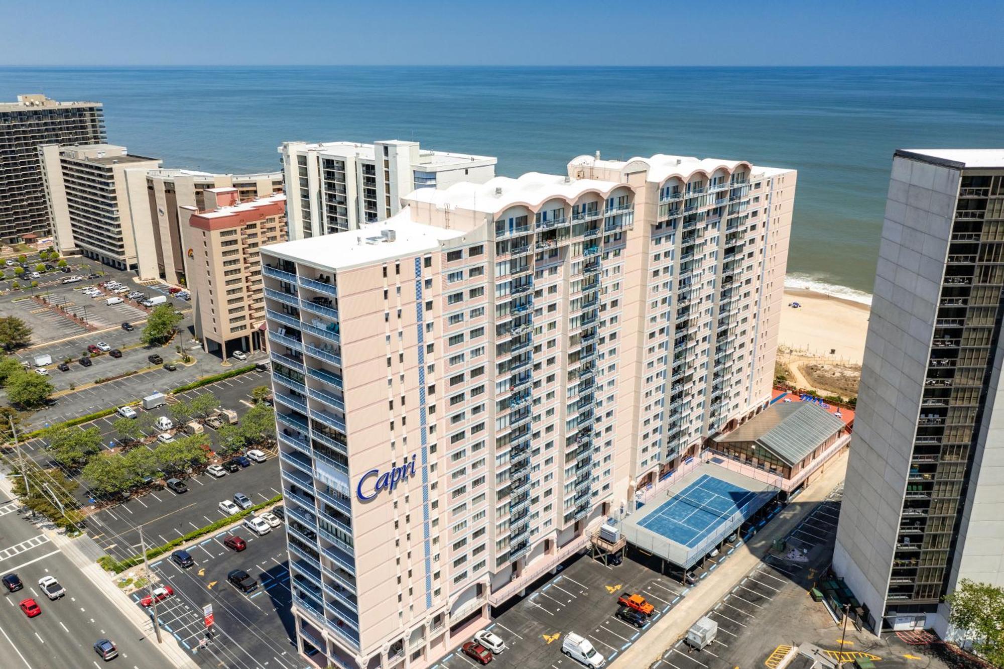 Luxury Oceanfront Condo/indoor Pool/massage Chair Ocean City
