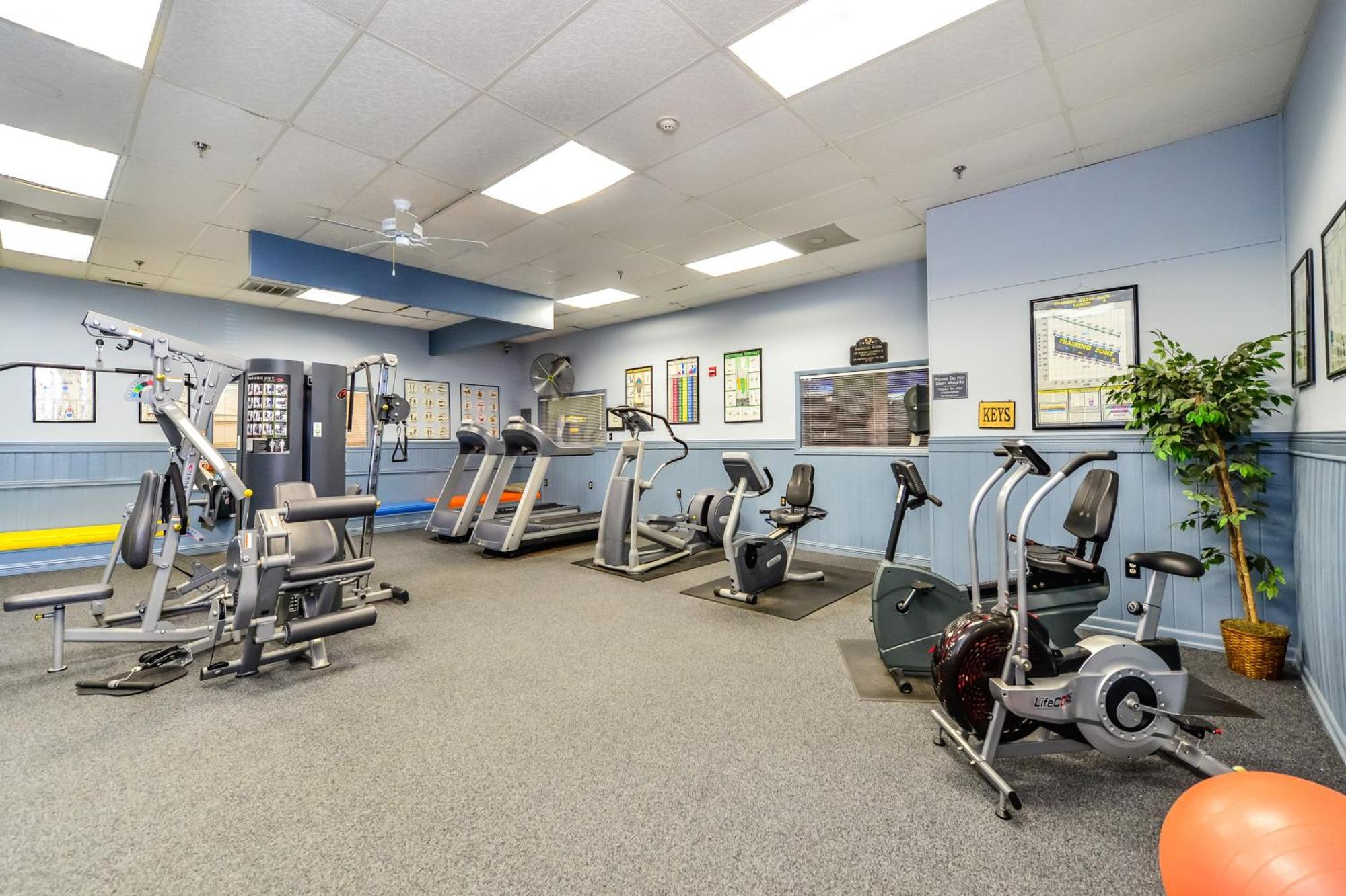 Luxury Oceanfront Condo/indoor Pool/massage Chair Apartment *