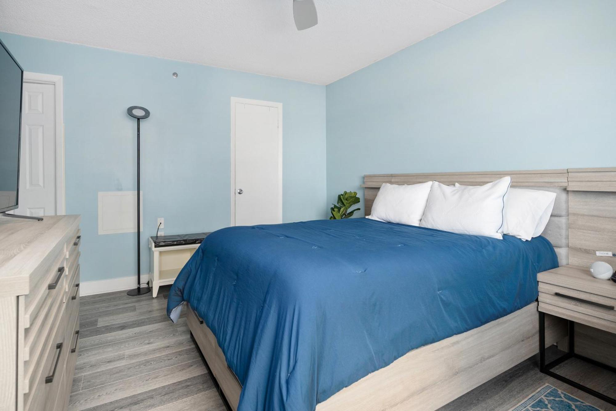Luxury Oceanfront Condo/indoor Pool/massage Chair * Ocean City