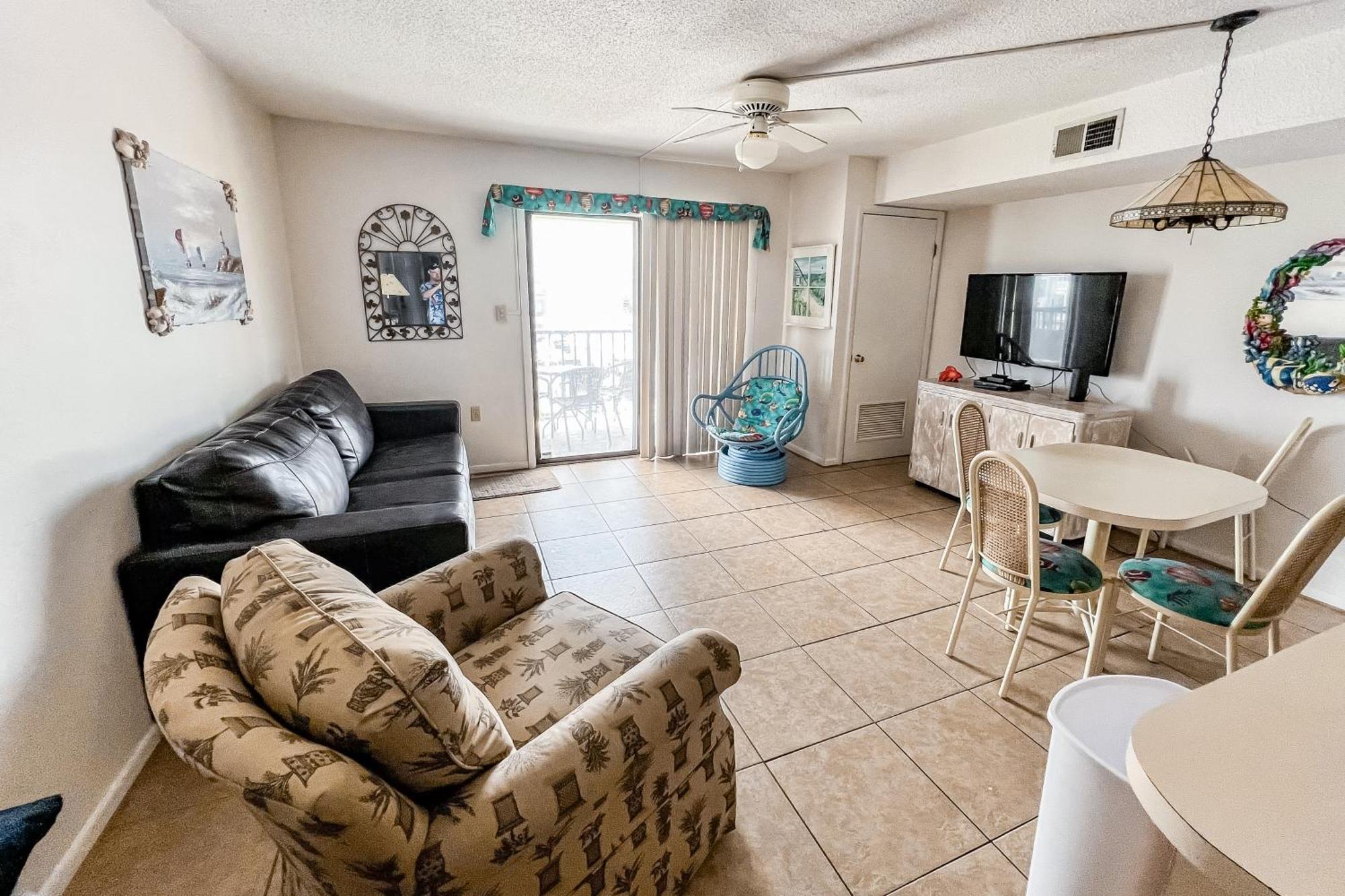 Apartment Outrigger 205