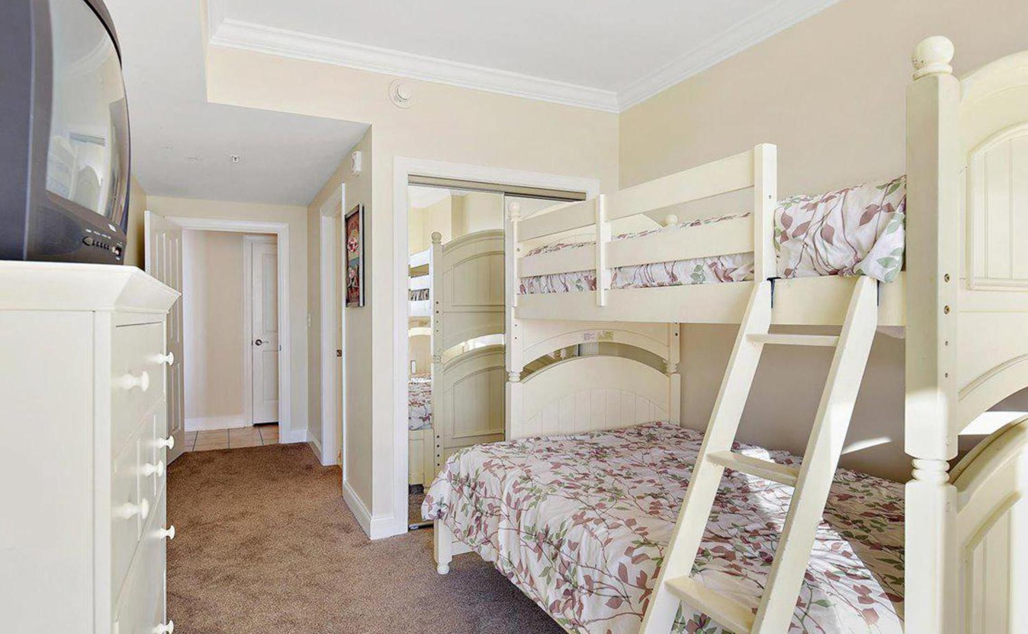Belmont Towers 410 Apartment *
